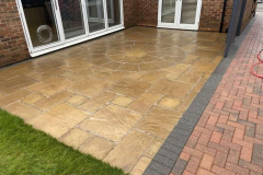 332DA5D9-BB48-4013-940B-AE1FAD321FEB-min